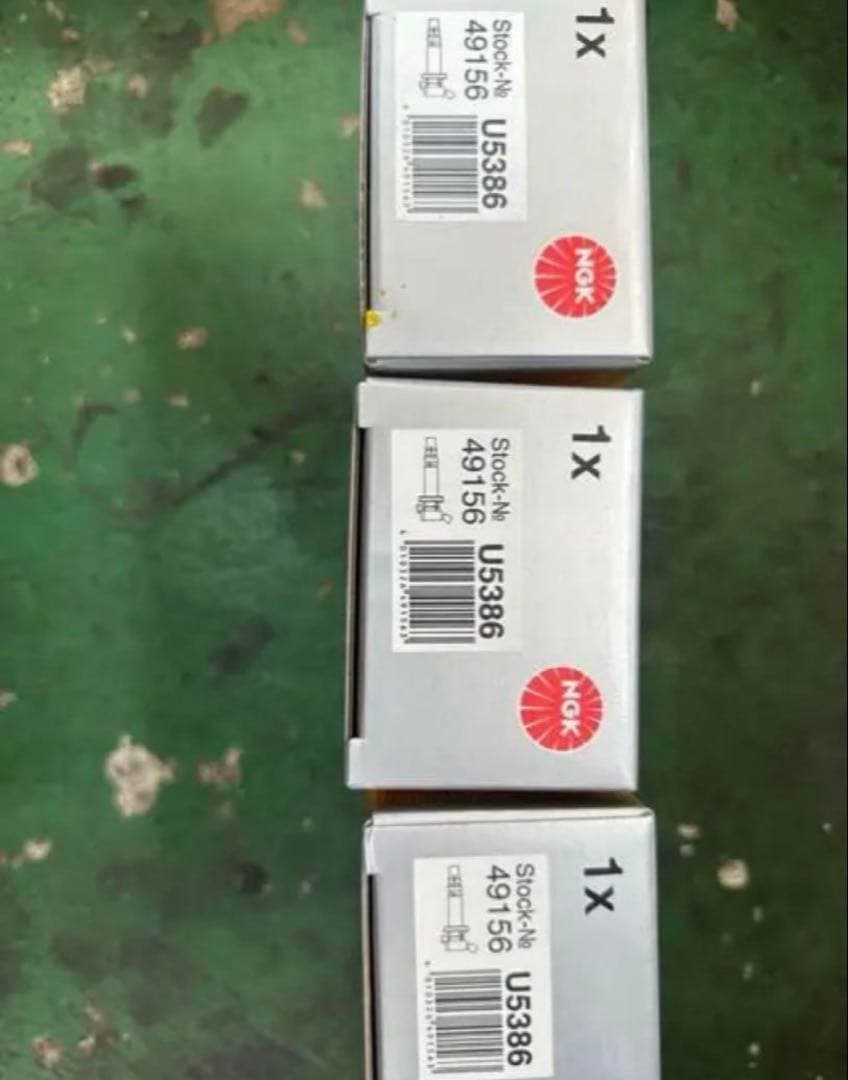 ダイハツ　NGK イグニッションコイル　型番U5386 1台分