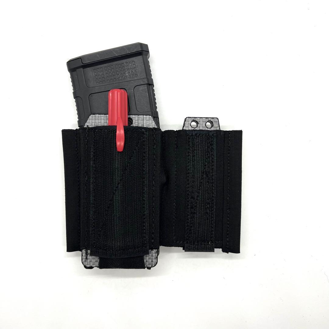 新品 アンオブタニウムギア SLEDS JSTA ピストル M4 マグインサート