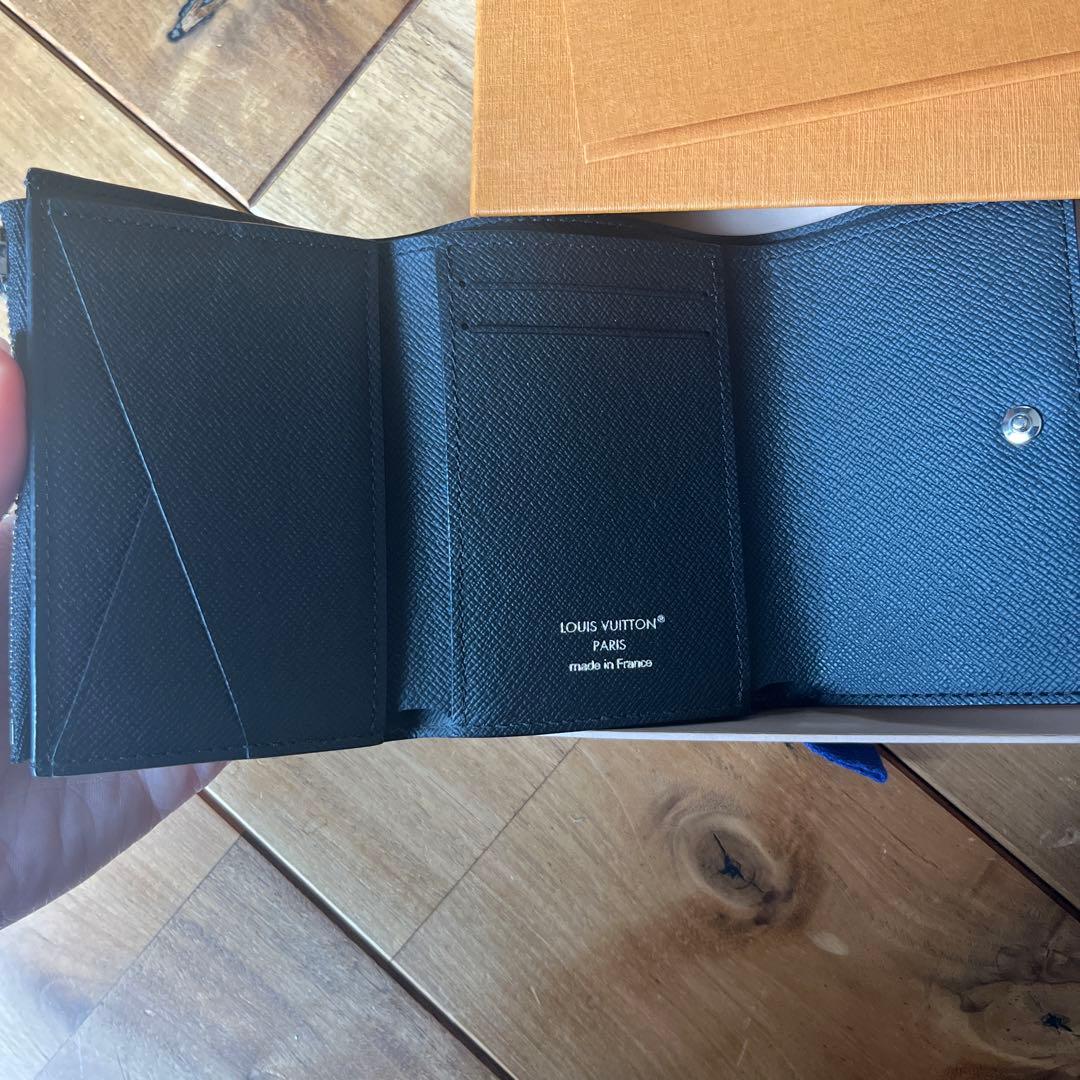 LOUIS VUITTON(ルイ・ヴィトン) ヴィクター・ウォレット