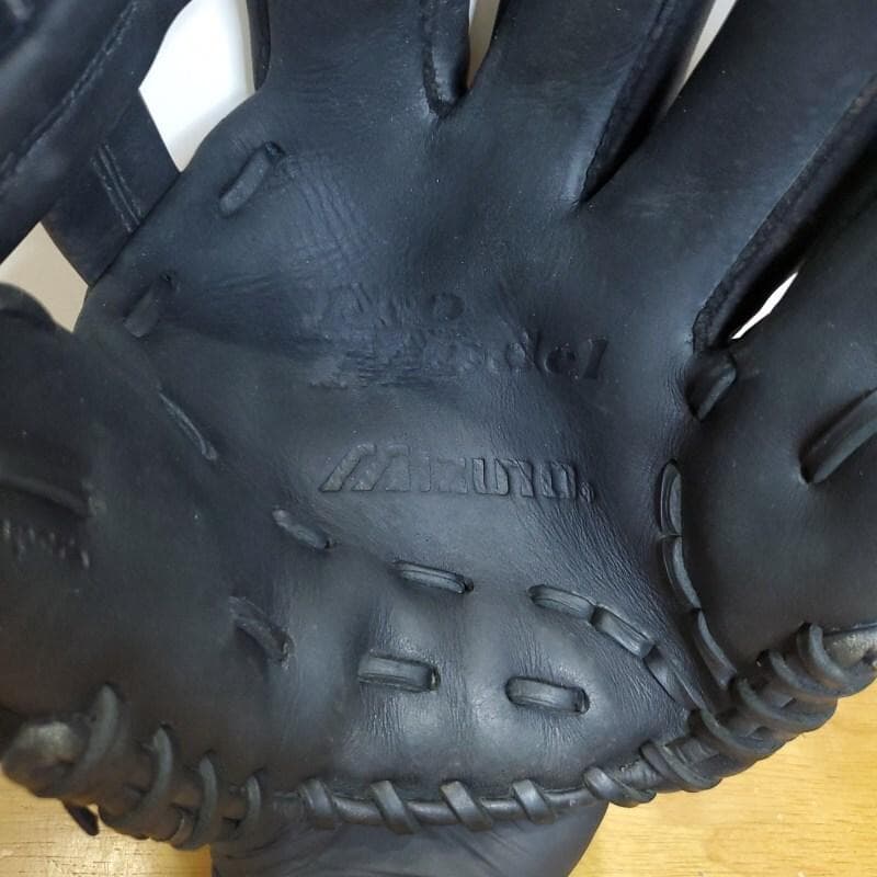 ミズノ MIZUNO 二岡智宏モデル Mマークラベル 児童 内野用 軟式グローブ