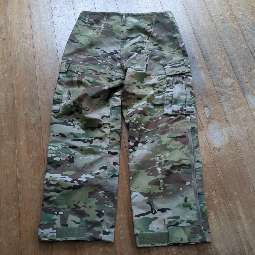 米軍実物　未使用　OCP マルチカム　ゴアテックスパンツ　M−R ①