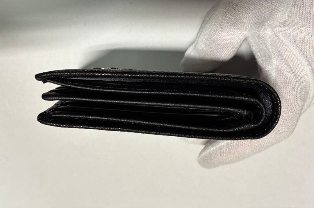 入手困難【新品】Vivienne Westwood オーブロゴ 札入れ