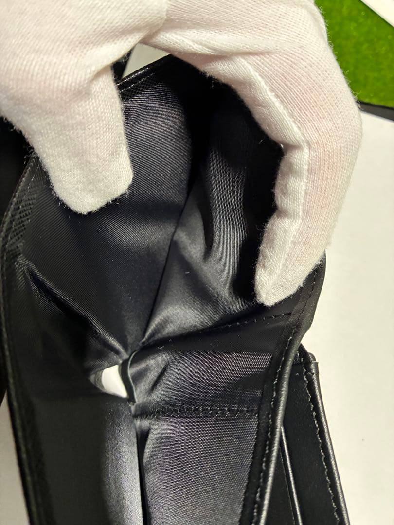 入手困難【新品】Vivienne Westwood オーブロゴ 札入れ