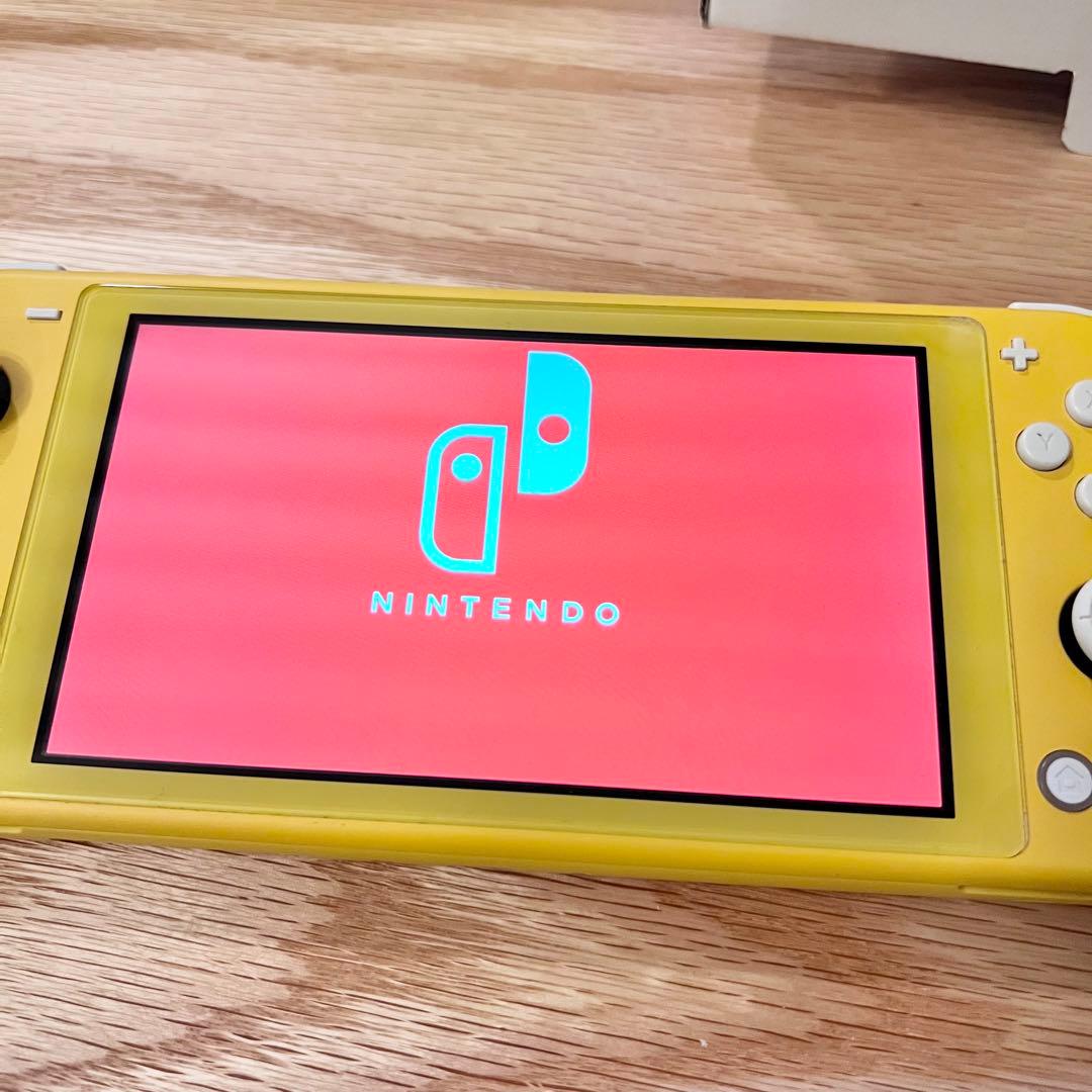 Nintendo Switch Lite 　本体　イエロー　充電器・箱付き