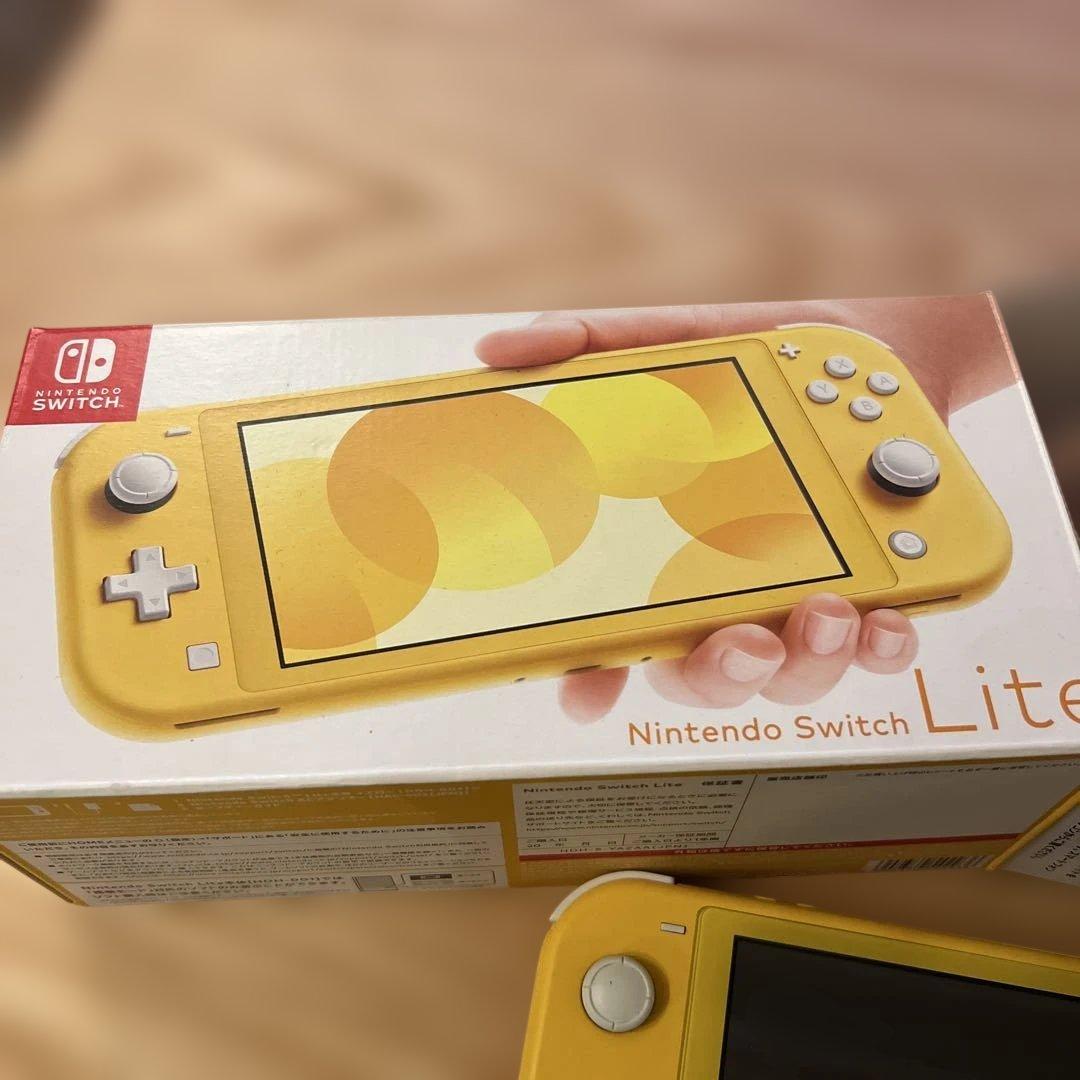Nintendo Switch Lite 　本体　イエロー　充電器・箱付き