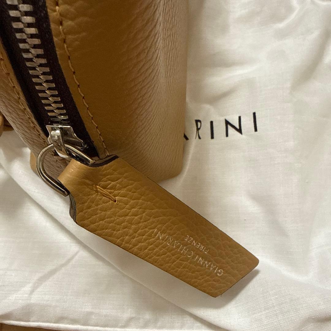 GIANNICHIARINI/ジャンニキアリーニ ALIFA ショルダーバッグ