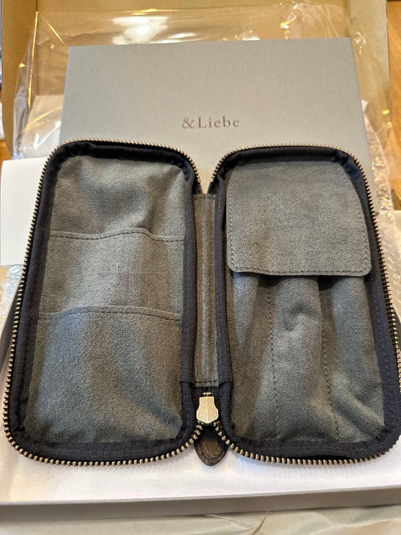 アンドリーベ　ジップペンケース