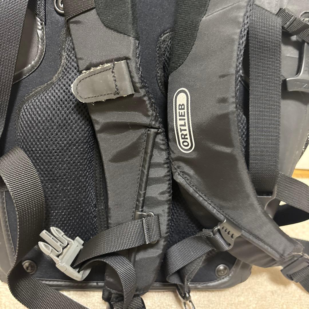 ストーンアイランド　リュック　ロールトップ　黒