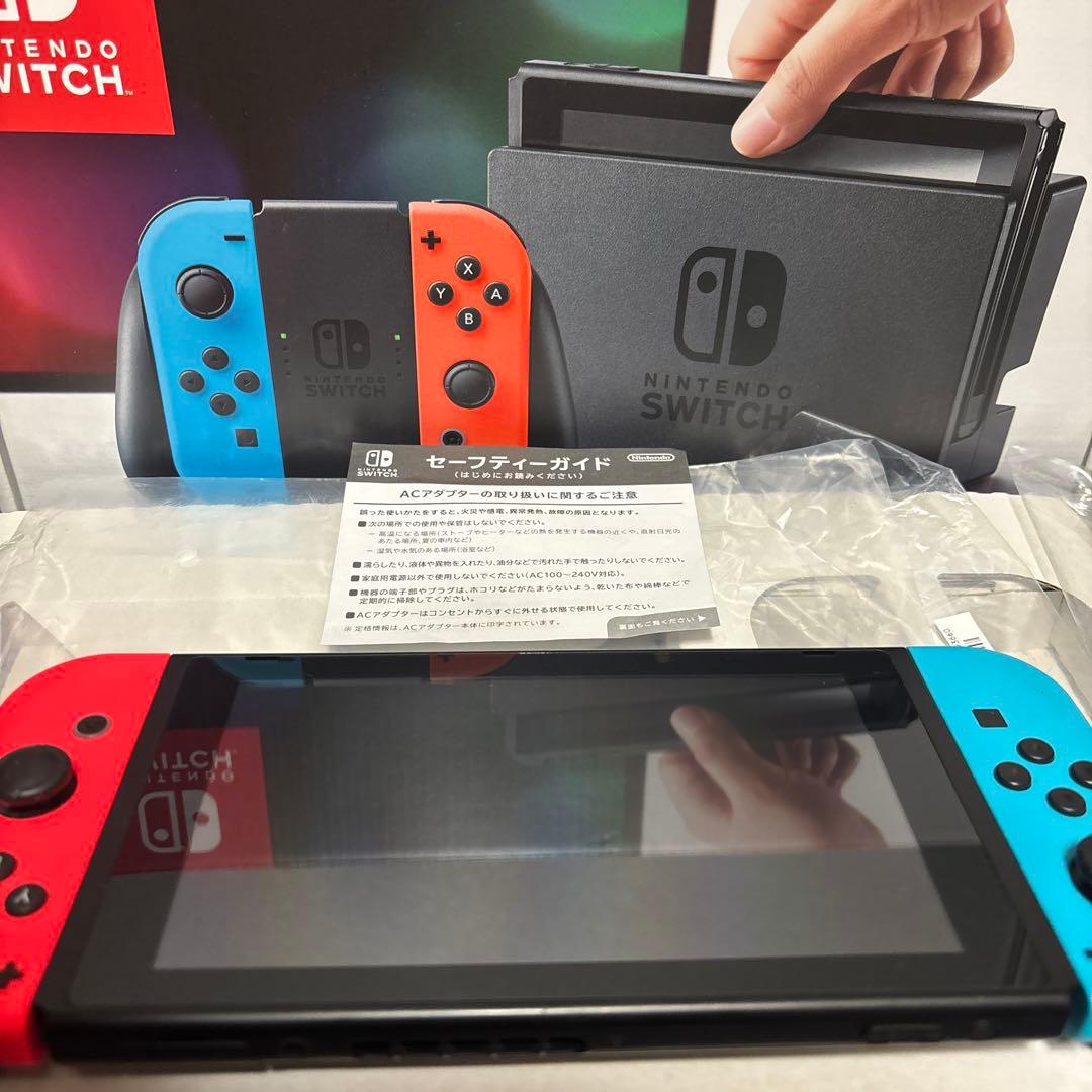 任天堂　Nintendo Switch 完品