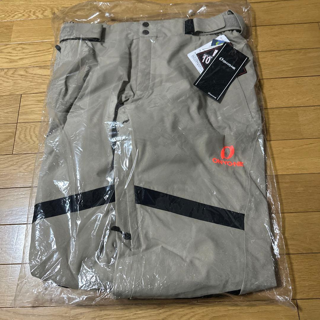 ONYONE スキーウェア ベージュ 新品未使用