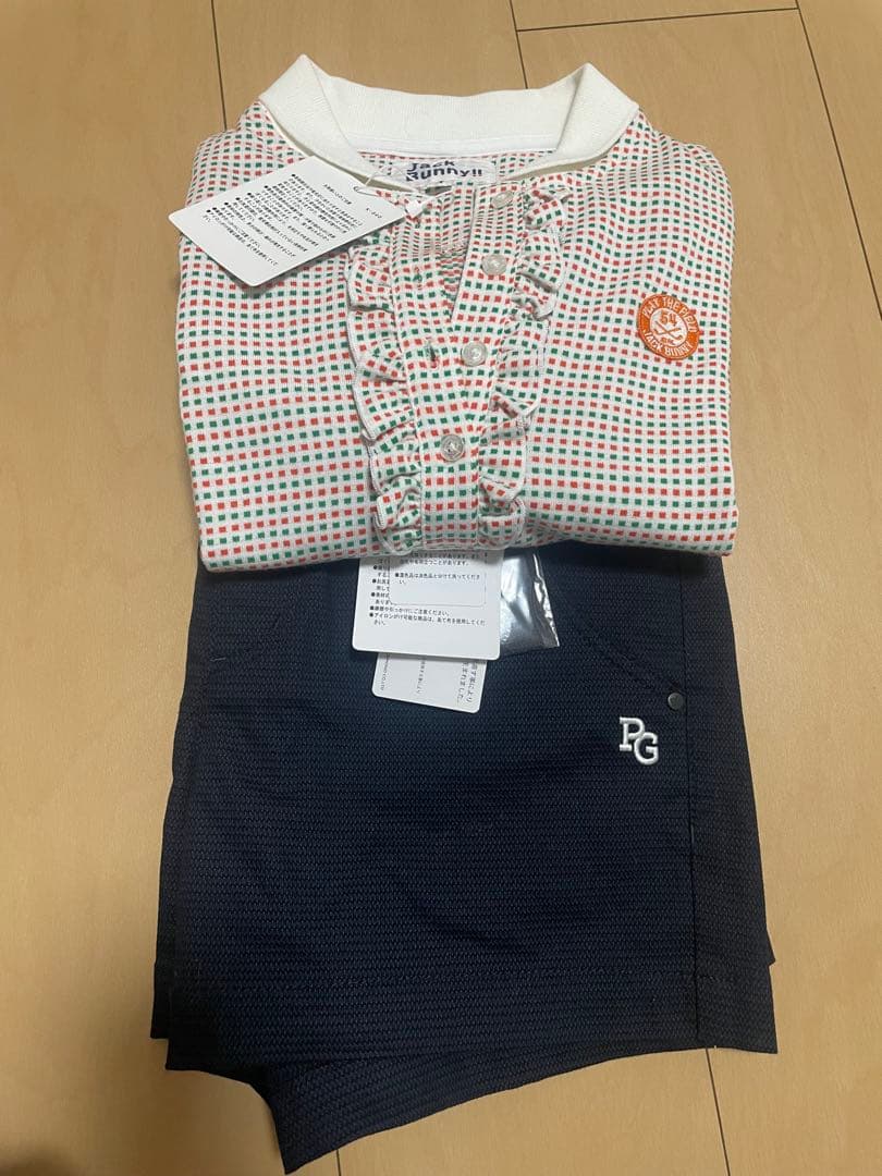 【1/15 より値下げ】【新品タグ付き】 ✴︎ゴルフレディースセット✴︎