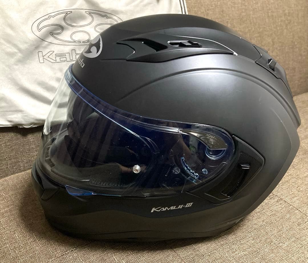 OGK Kabuto KAMUI 3 ヘルメット マットブラック（使用者:女性）