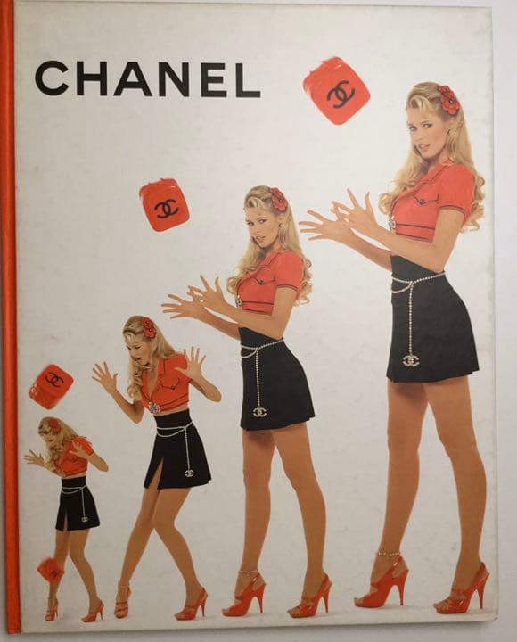 CHANEL カタログ
