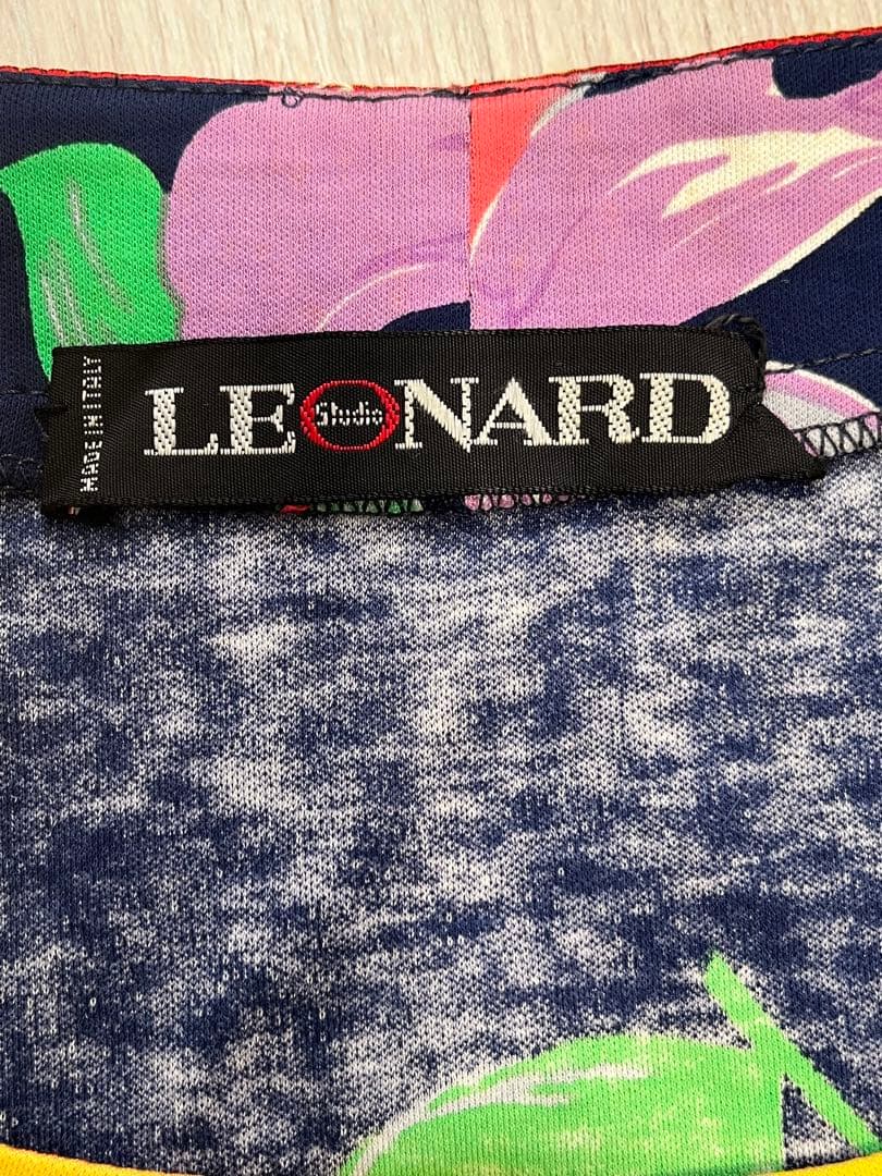 美品LEONARD 花柄 長袖Tシャツ紺 Lサイズmade in Italy