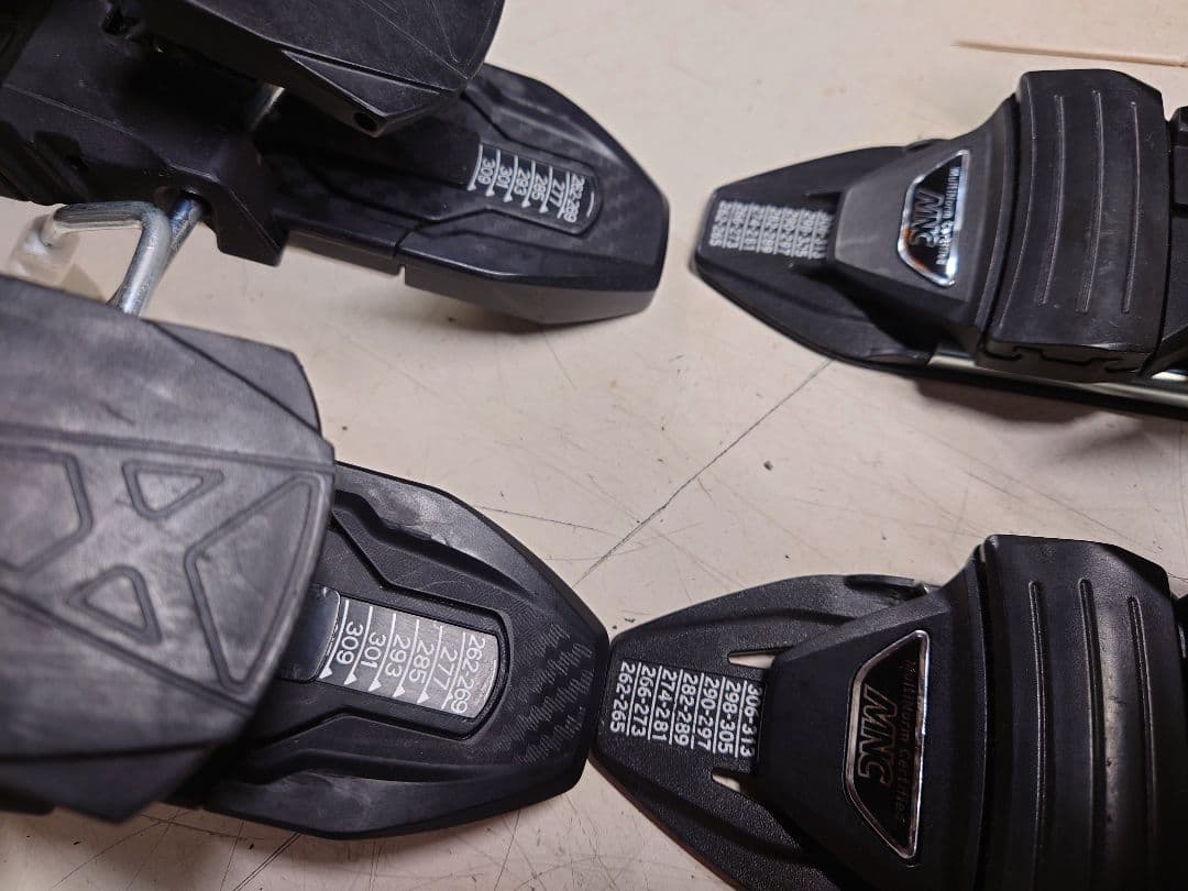 アトミック Atomic warden 13 demo スキー ビンディング