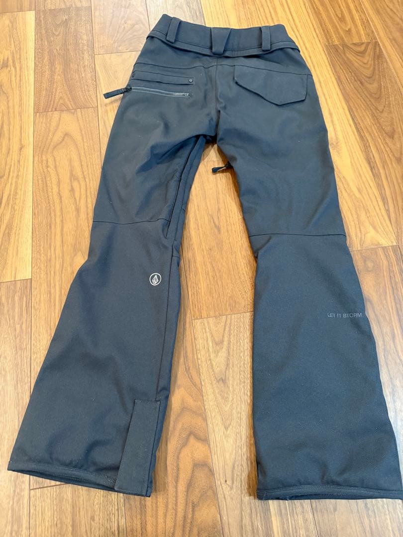 VOLCOM スノーボードウェア