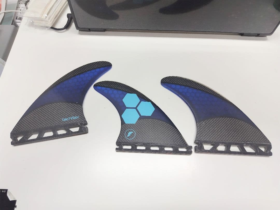 美品 FUTURES TECH FLEX AM1 Mサイズ