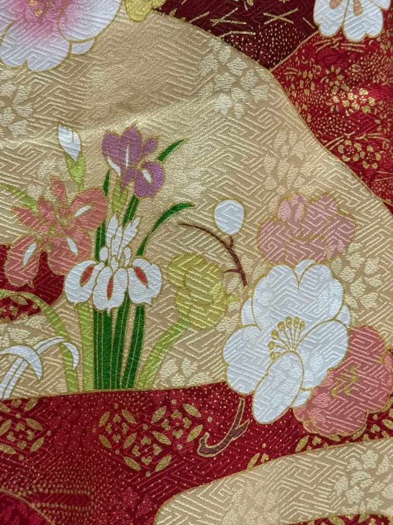 三越取扱 吉澤織物 [田中優子の世界]振袖 未仕立 定価70万 正絹 赤地古典柄