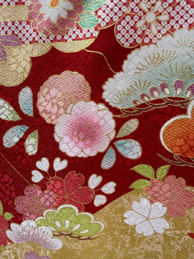 三越取扱 吉澤織物 [田中優子の世界]振袖 未仕立 定価70万 正絹 赤地古典柄