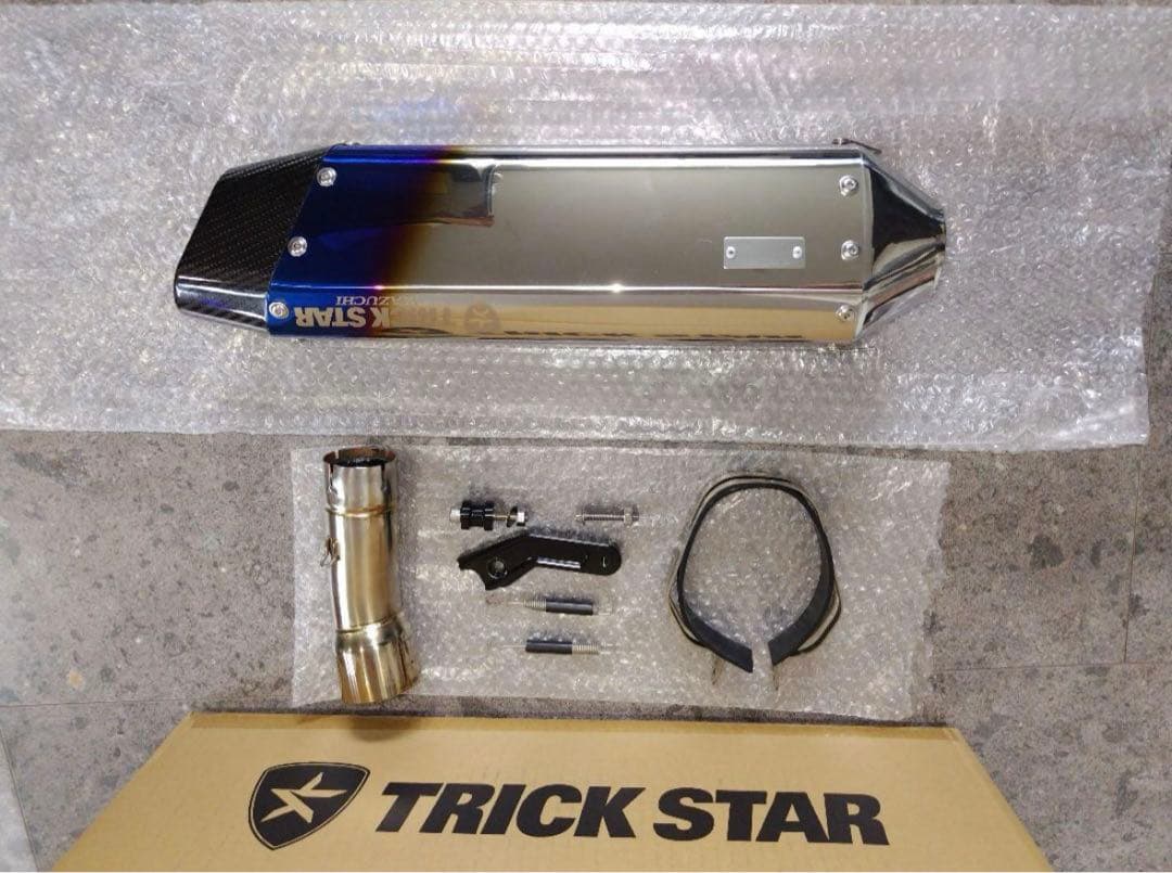 TRICK STAR IKAZUCHI マフラー　ニンジャ400