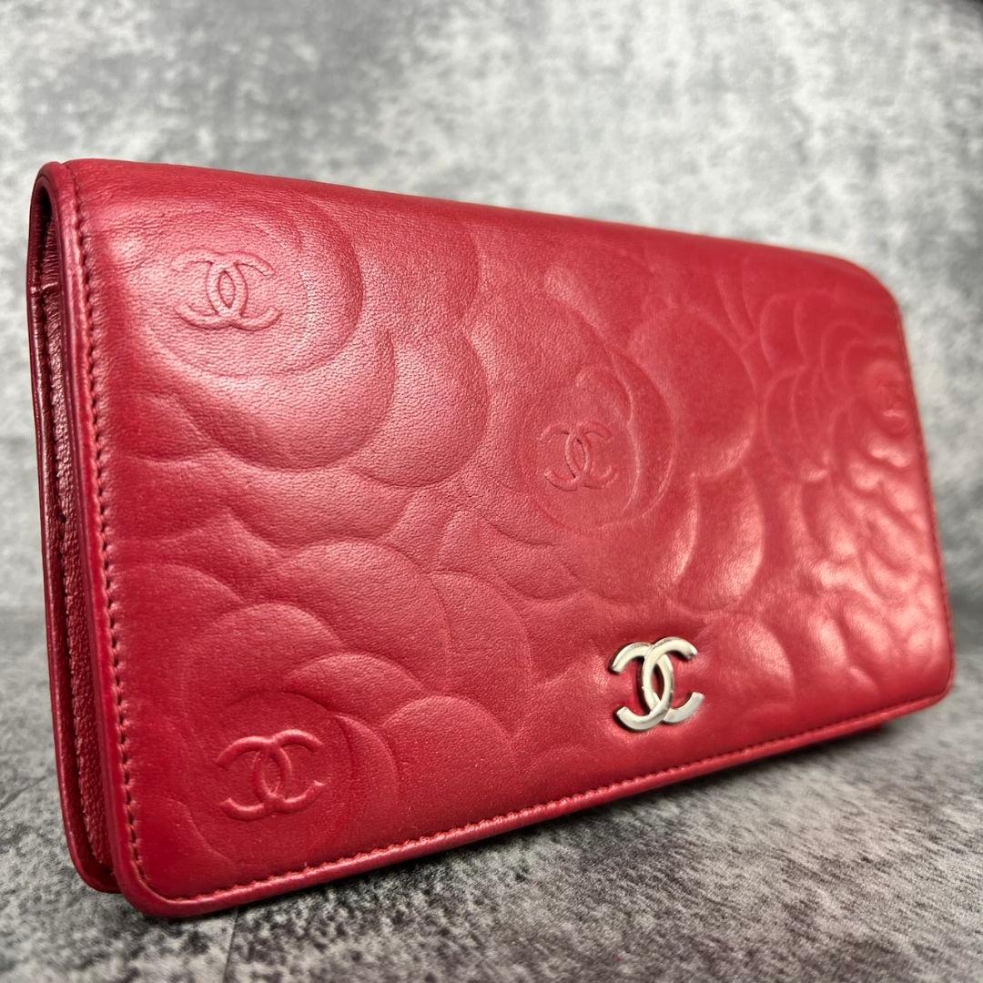 CHANEL カメリア型押し ココマーク 長財布 ラムスキン
