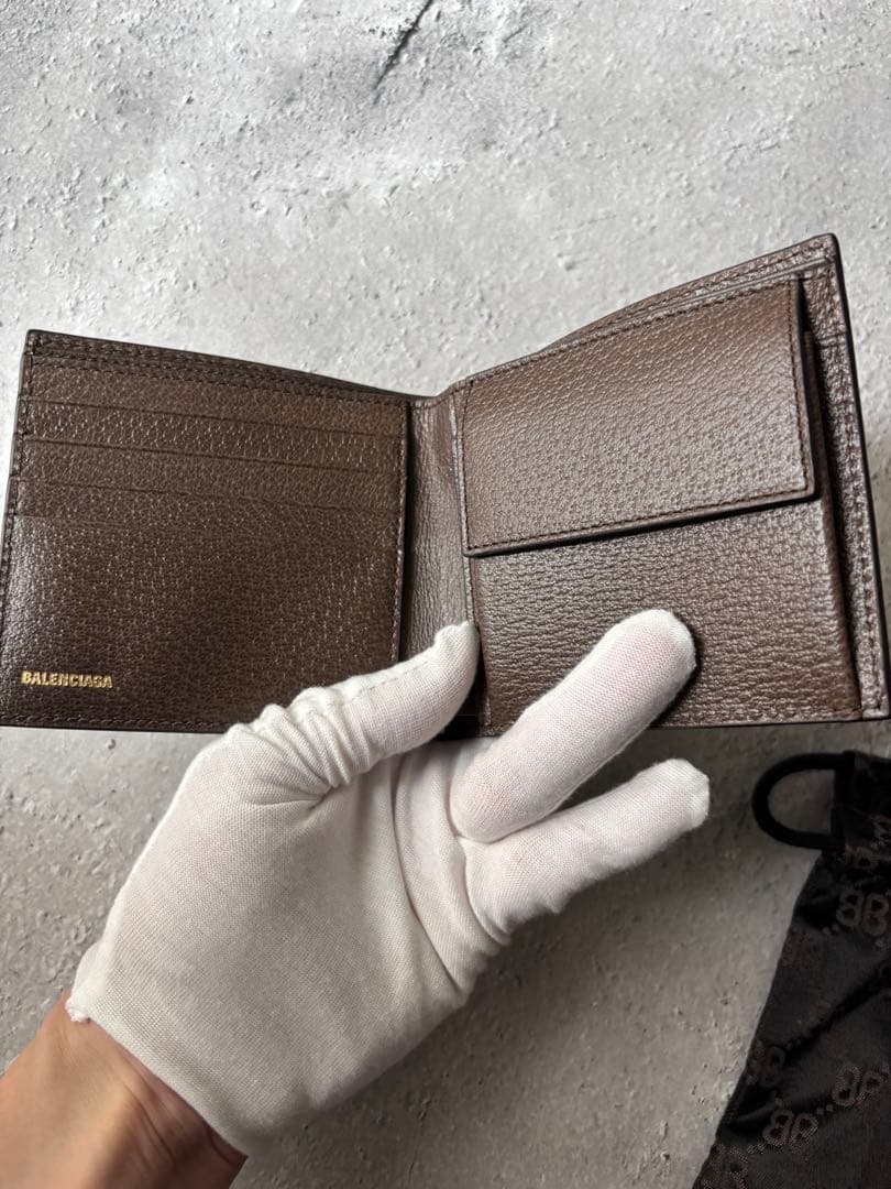 バレンシアガ　ザ・ハッカープロジェクト二つ折りウォレット財布