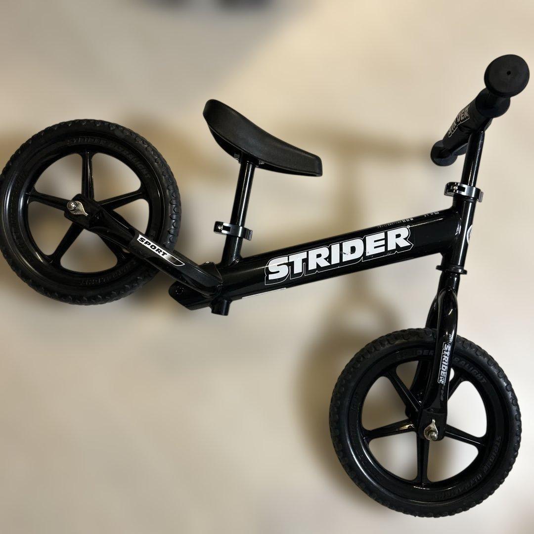 STRIDER バランスバイク ブラック　ストライダー　スポーツ