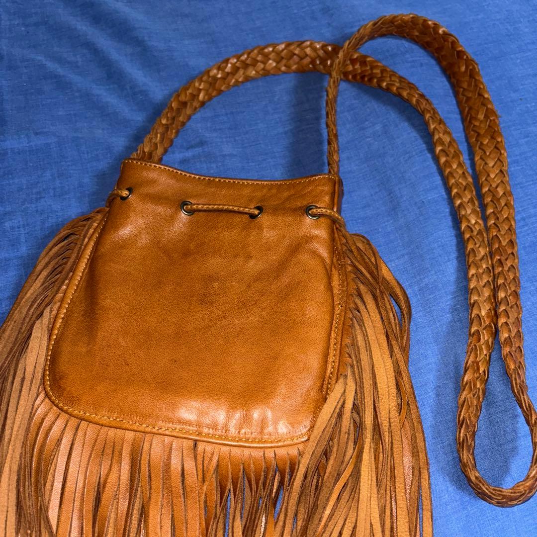 エンシャーラen.shalla 羊革レザーサコッシュ　ボヘミアン　ハンドメイド