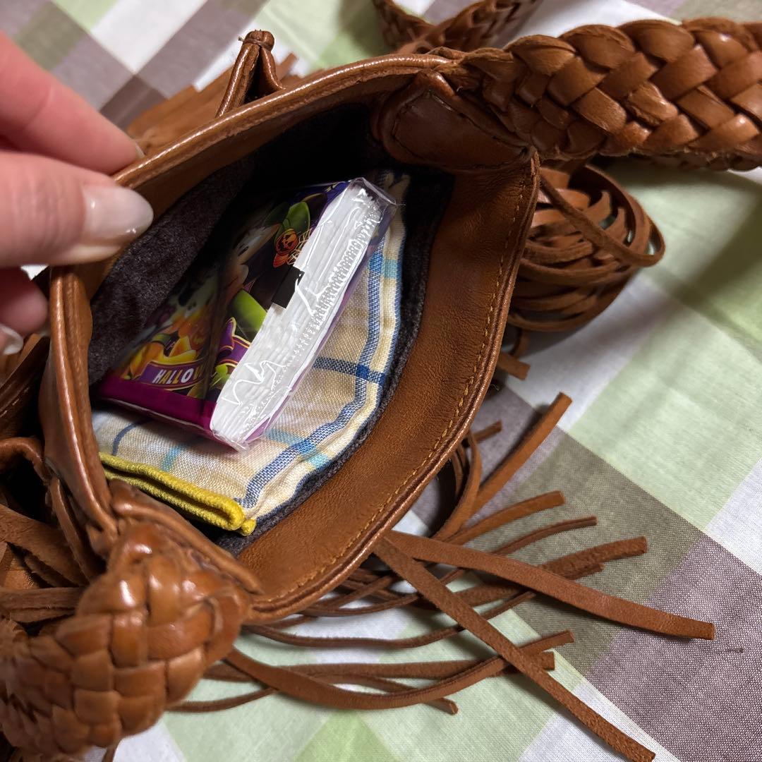 エンシャーラen.shalla 羊革レザーサコッシュ　ボヘミアン　ハンドメイド