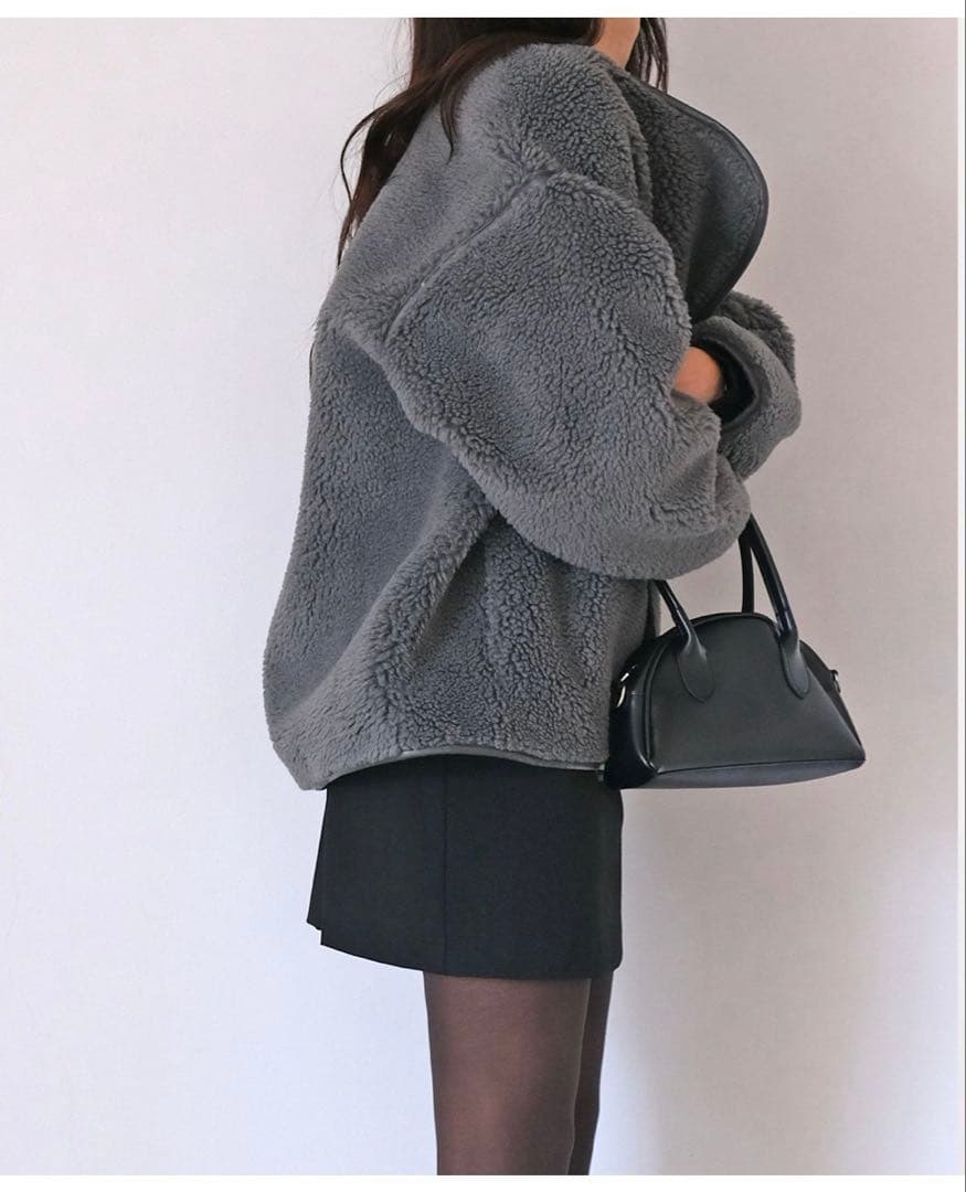 アクテ　ボアミドルブルゾン　チャコールグレー　フリーサイズ