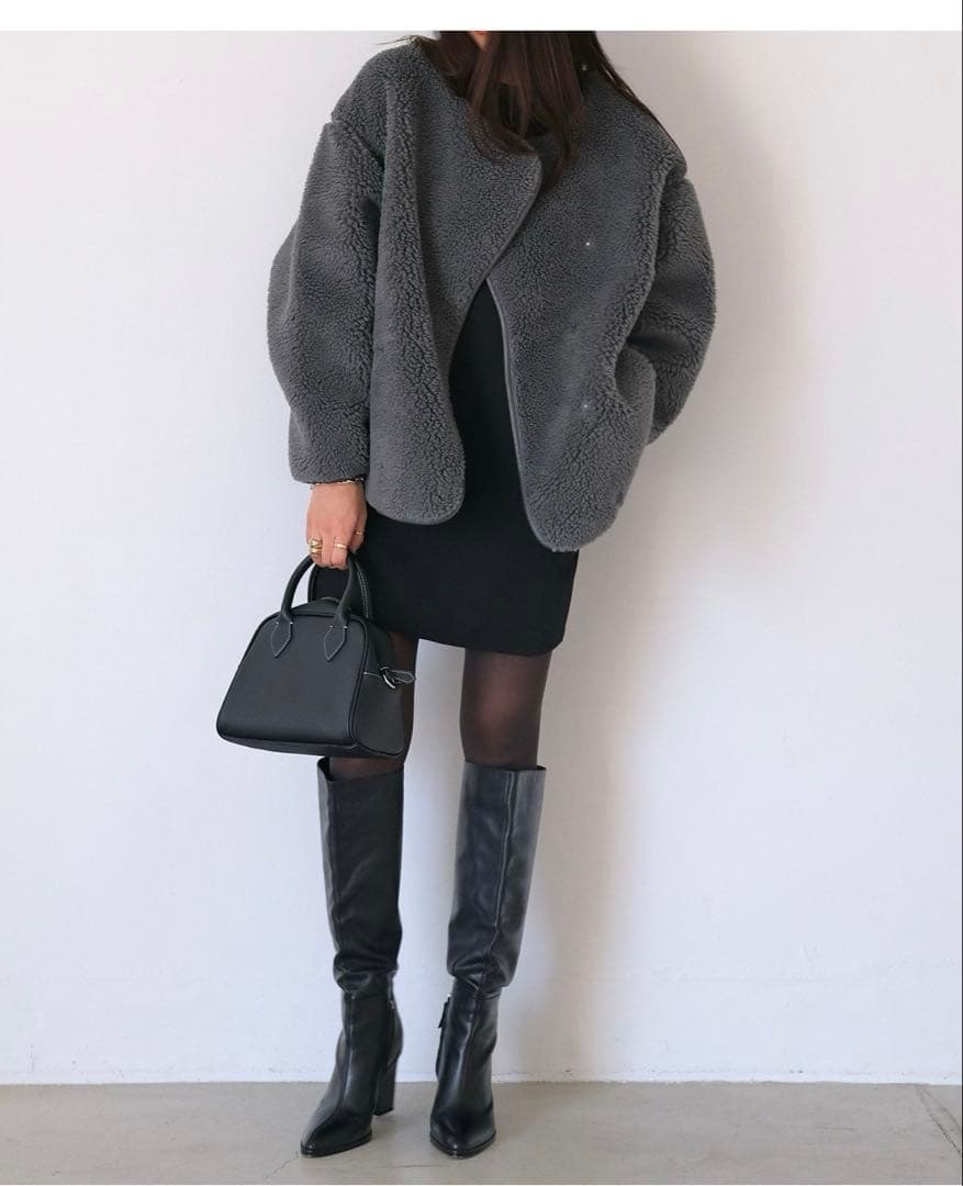 アクテ　ボアミドルブルゾン　チャコールグレー　フリーサイズ