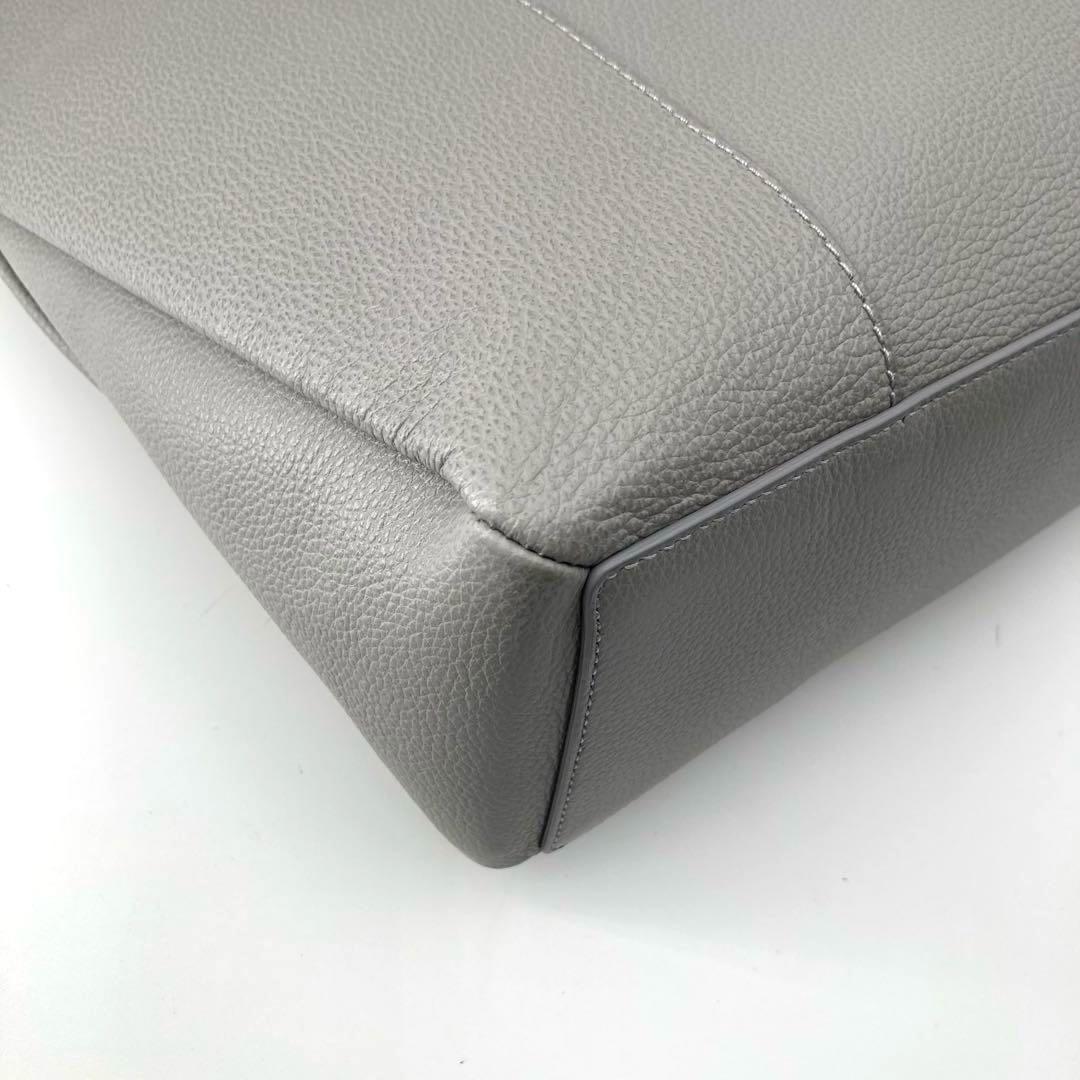 極美品✨FURLA フルラ トートバッグ レザー A4可 ライトグレー 肩掛け