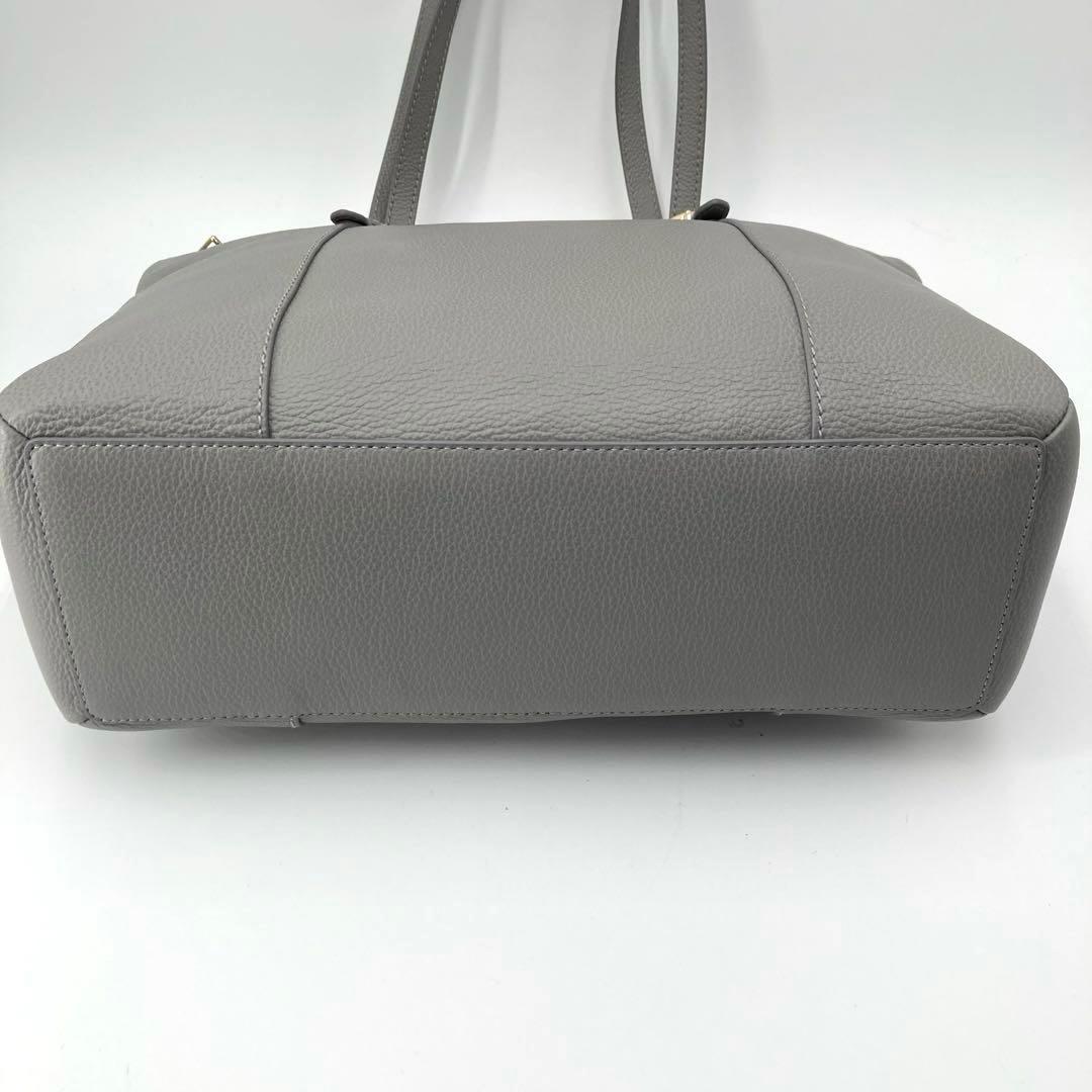 極美品✨FURLA フルラ トートバッグ レザー A4可 ライトグレー 肩掛け
