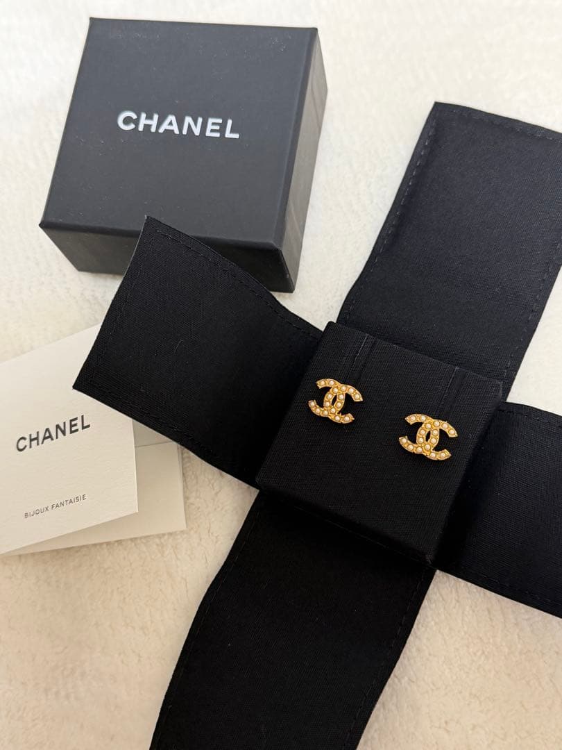 CHANEL ゴールド CCロゴピアス