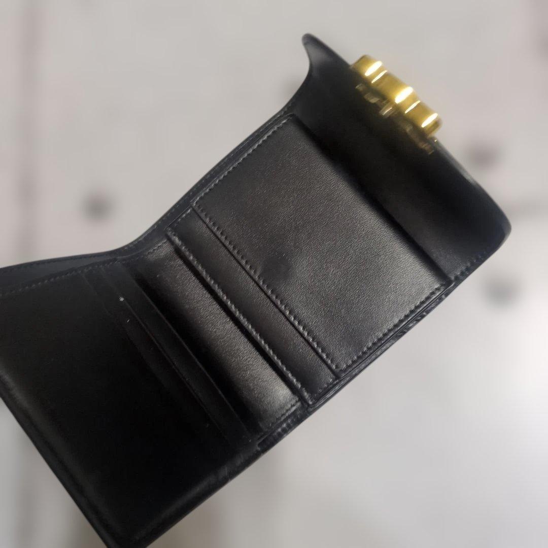 CELINE ブラックレザー 三つ折り財布 トリオンフ