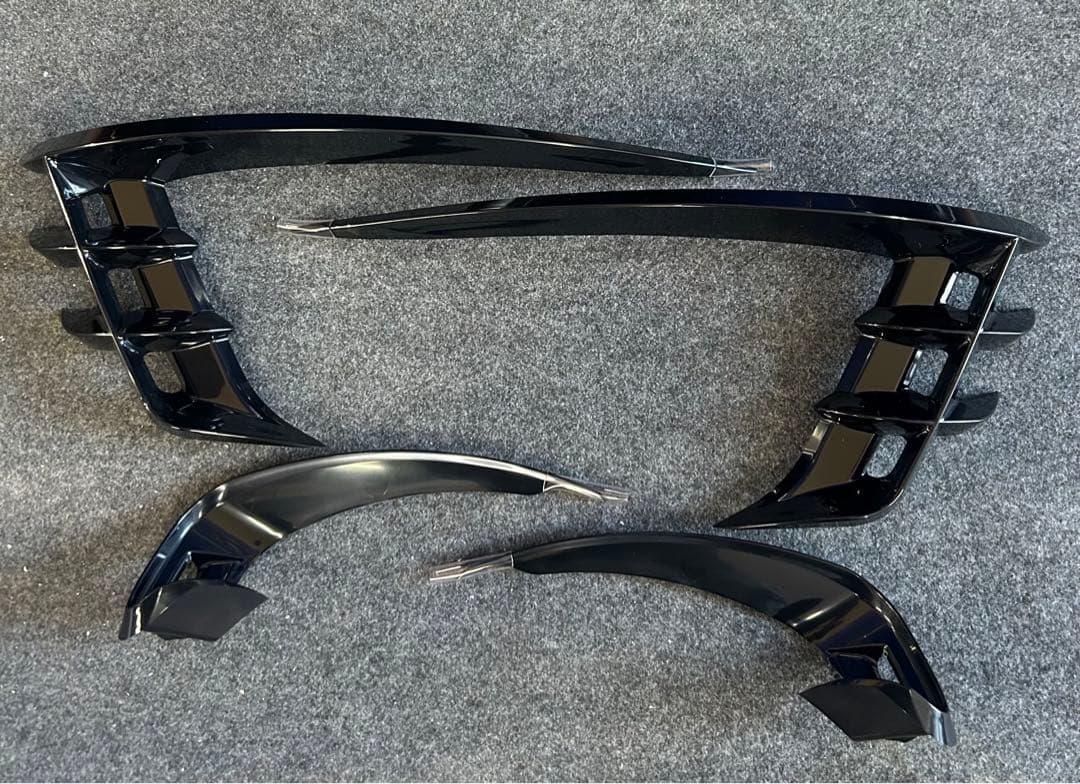 三菱ふそう　17スーパーグレート　セノプロ　アイラインガーニッシュ未使用品