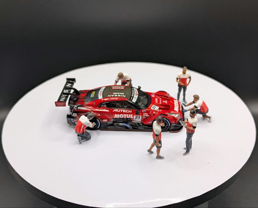 1/64 MINI GT NISSAN GT-R Nismo＆ フィギュア