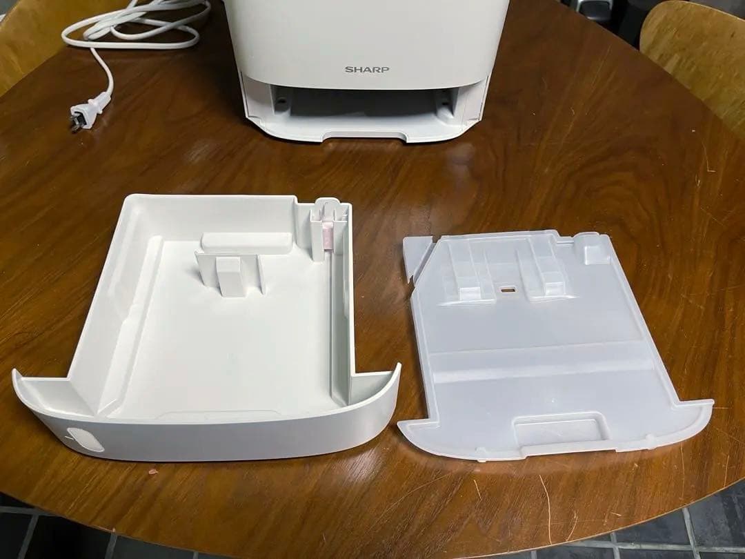 SHARP 除湿機　衣類乾燥除湿機　CV-P60 プラズマクラスター