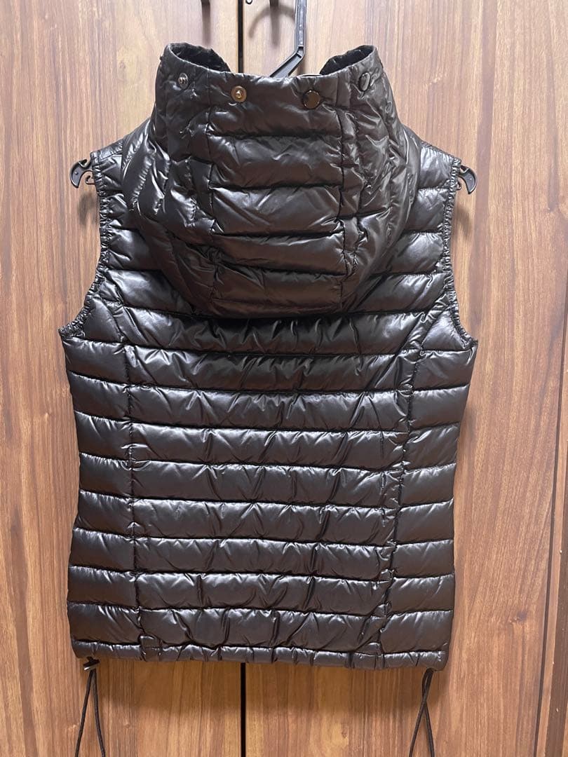 ❤️お値下げ❤️DUVETICA ライトダウンベストTEIA❤️極美品