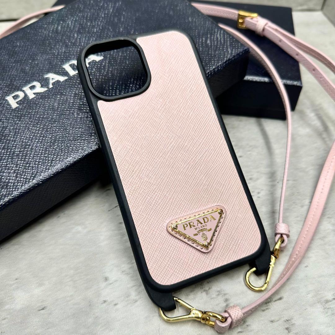 極美品✨ プラダ iPhone15 三角プレート ショルダー スマホケース