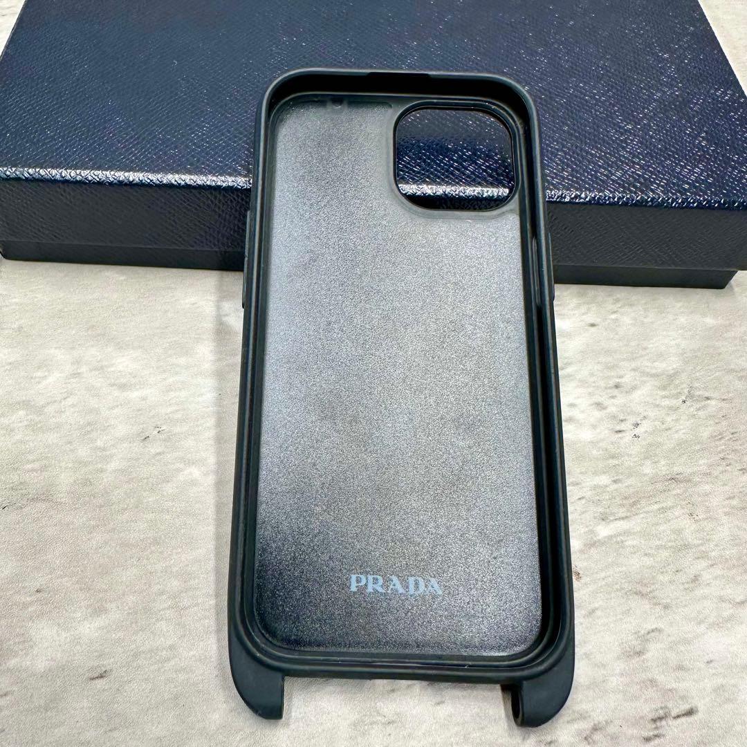 極美品✨ プラダ iPhone15 三角プレート ショルダー スマホケース