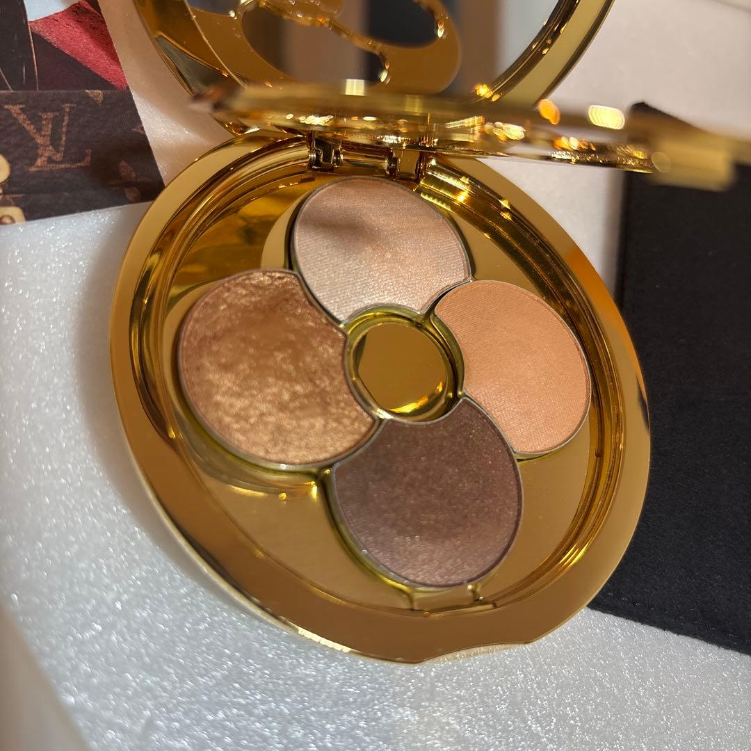 ルイヴィトン　LV オンブル 150 アイシャドウ