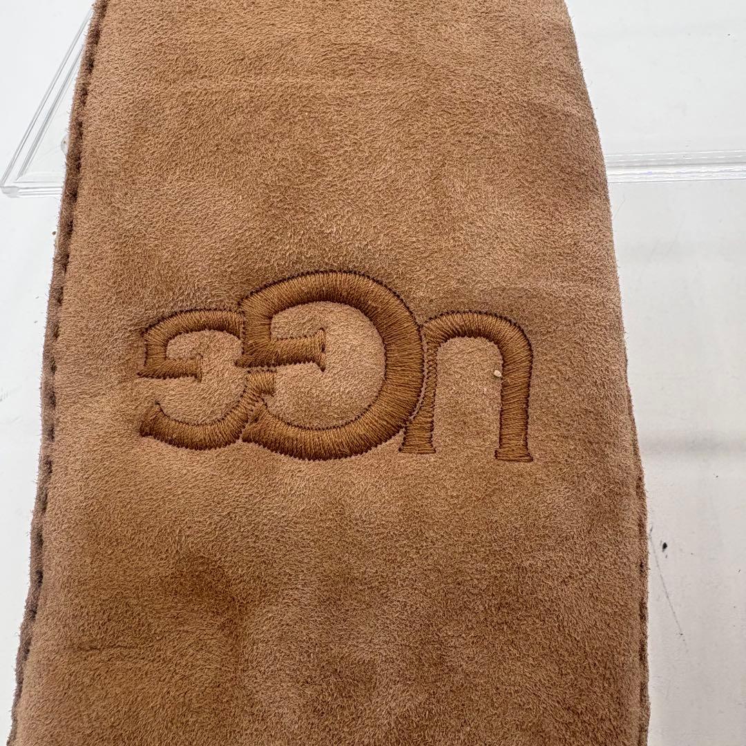 未使用級　アグ シープスキン 羊革 ボア 手袋 デカロゴ グローブ