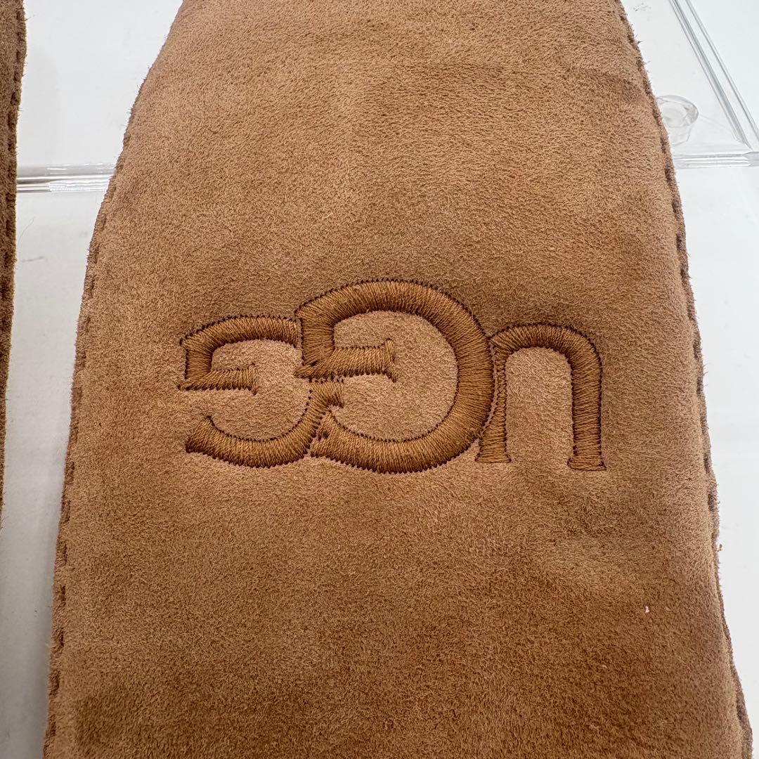 未使用級　アグ シープスキン 羊革 ボア 手袋 デカロゴ グローブ