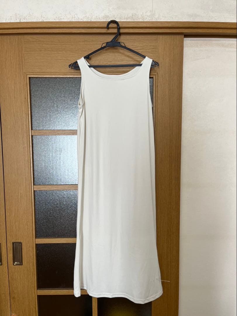 hinari フラワー刺繍チュールレースワンピース