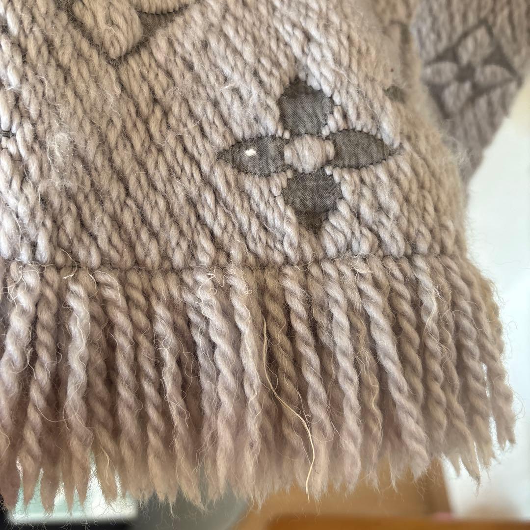 LOUIS V UITTONマフラー