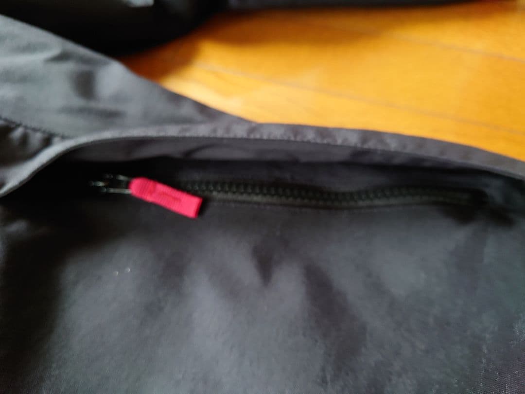 シマノXEFO.GORE-TEX フード付ダウンレインウェア ブラックＬＬサイズ