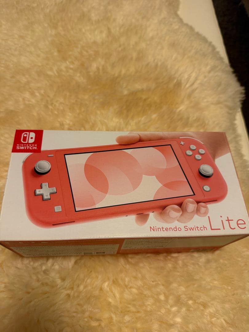 新品　未使用⭐︎Nintendo Switchライト　コーラル