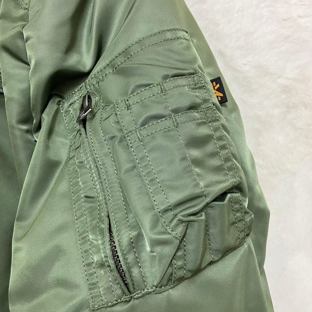 未使用級✨アルファインダストリーズ XL フード・ワッペン 2way MA-1