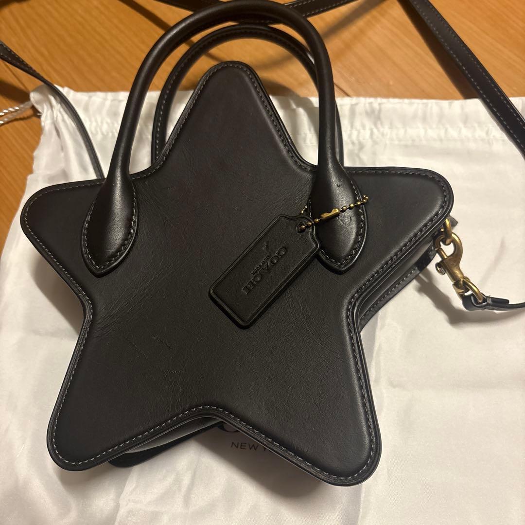 【完売品】COACH 黒 星型 ショルダーバッグ